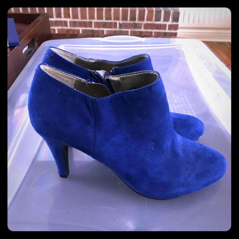 Style & Co Blue Suede Booties Size 7 Barely Worn